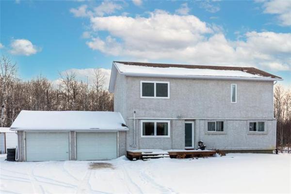 Home Photo - 11 Seine River Trail