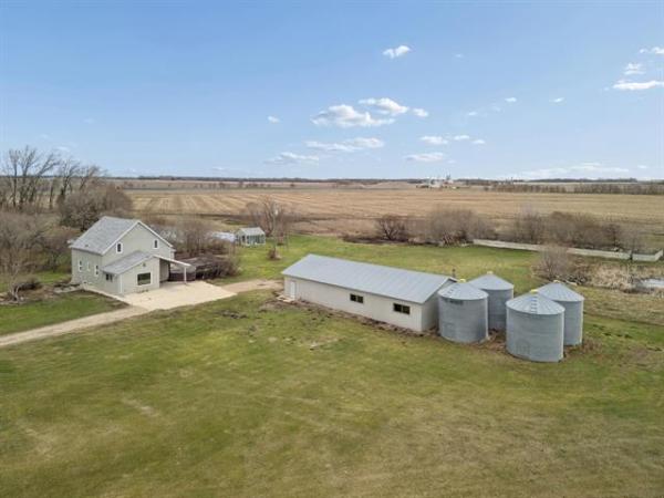 Home Photo - 14127 5 Road