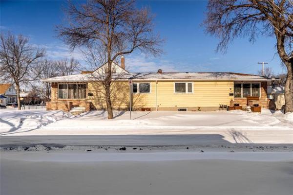 Home Photo - 280 Sgt Tommy Prince Street