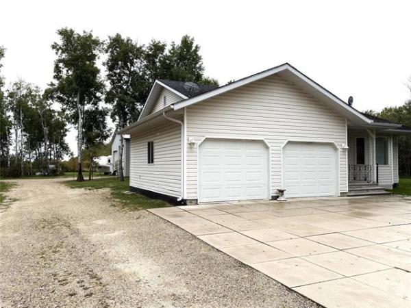 Home Photo - 194 Hein Drive