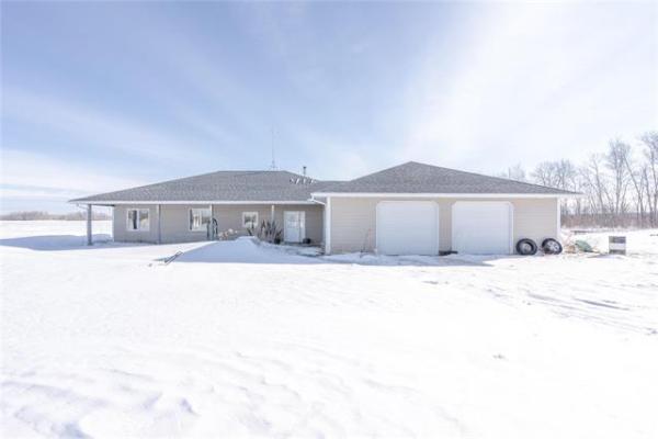 Home Photo - 33015 24 N Road