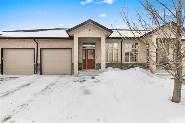 Home Photo - 4-472 Templeton Avenue