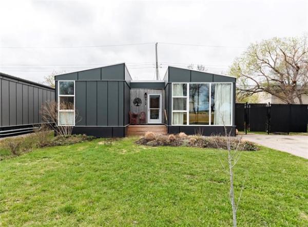 Home Photo - 512 Robinson Avenue
