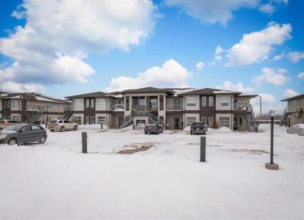 Home Photo - B10-477 Meadowlark Boulevard