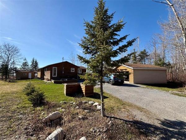Home Photo - 100 Frontier Road