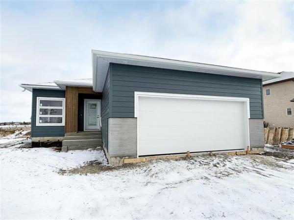 Home Photo - 41 Woodland Way