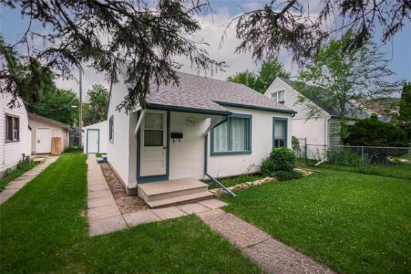 Home Photo - 957 Carter Avenue