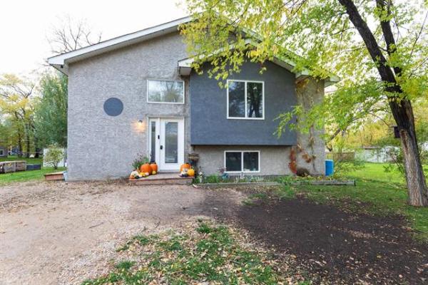 Home Photo - 122 Froese Road