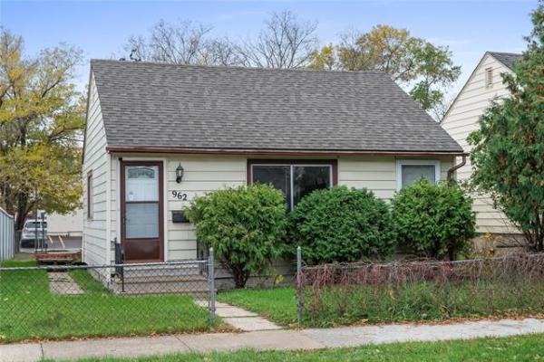 Home Photo - 962 McCalman Avenue