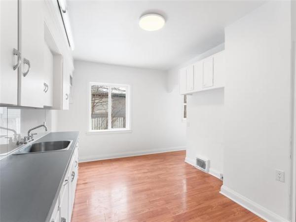 Home Photo - 492 Flora Avenue