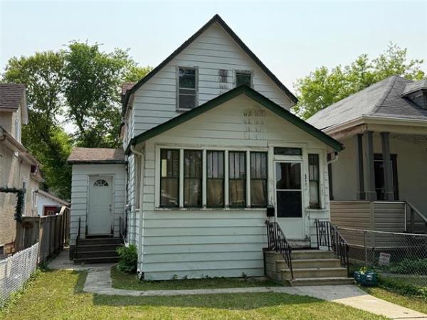 home photo - 112 Lansdowne Avenue