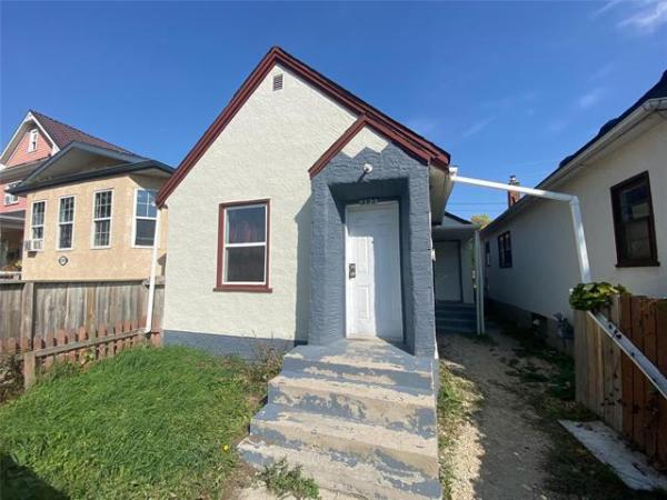 home photo - 397 Aberdeen Avenue