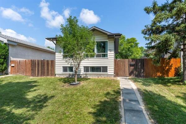 Home Photo - 251 Rougeau Avenue