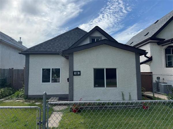 Home Photo - 680 Simcoe Street