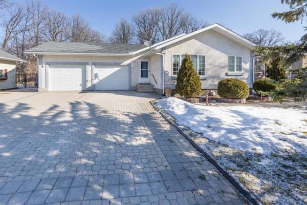 Home Photo - 27 BERGEN Bay