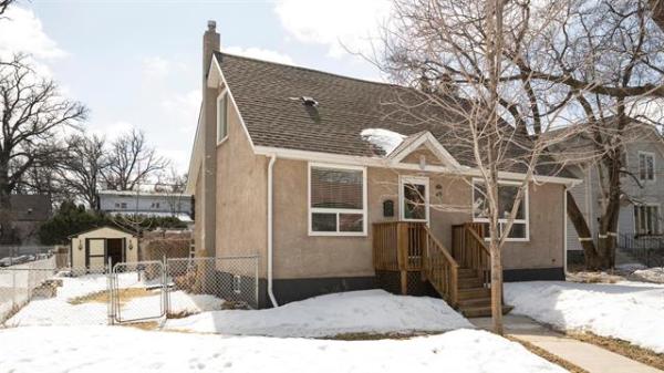 Home Photo - 48 Rosewarne Avenue