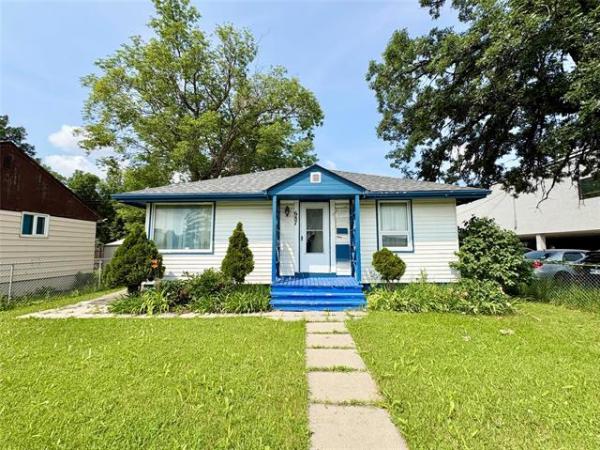 Home Photo - 687 Archibald Street