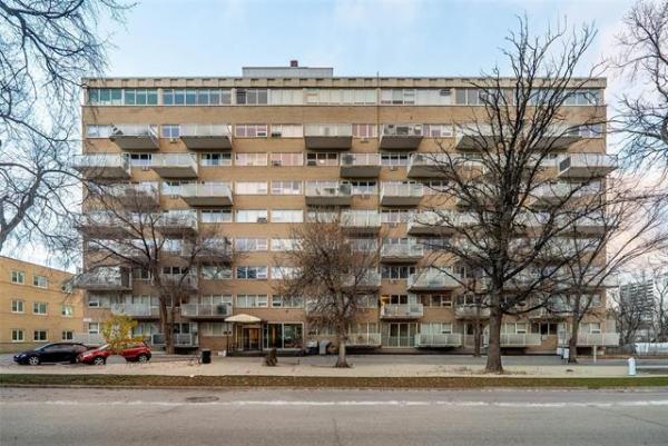 Home Photo - 102-71 Roslyn Road