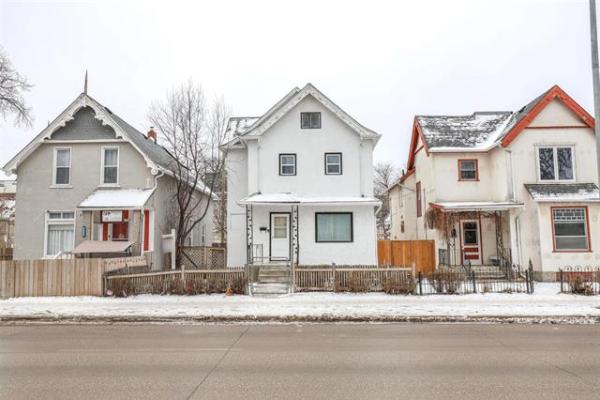 Home Photo - 534 William Avenue