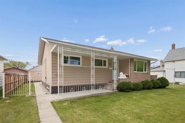 Home Photo - 64 Teakwood Avenue