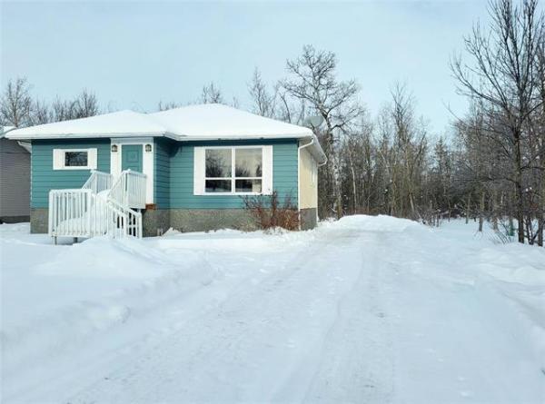 Home Photo - 321 POPLAR Avenue