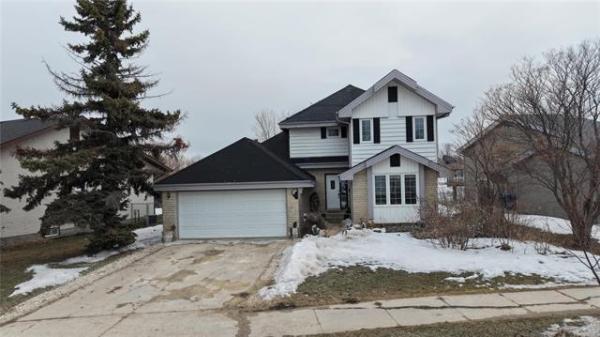 Home Photo - 72 Point West Drive