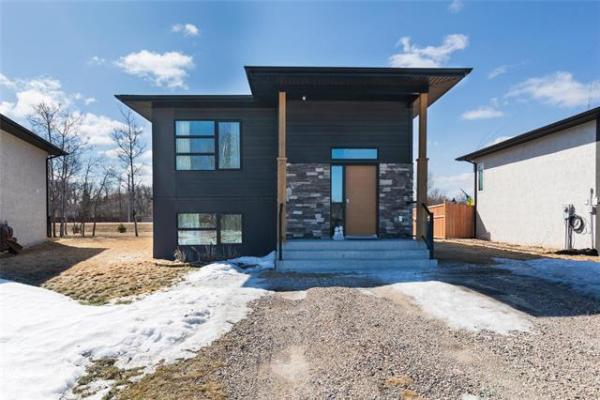 Home Photo - 12 Annenfeld Village Road