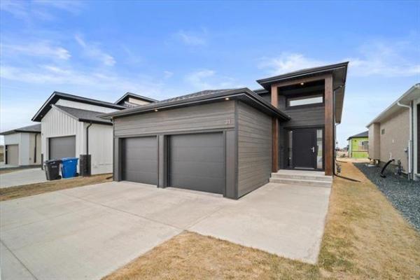 home photo - 31 Prestwick Street