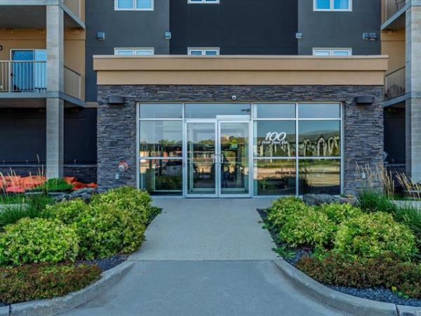 Home Photo - 401-100 Creek Bend Road