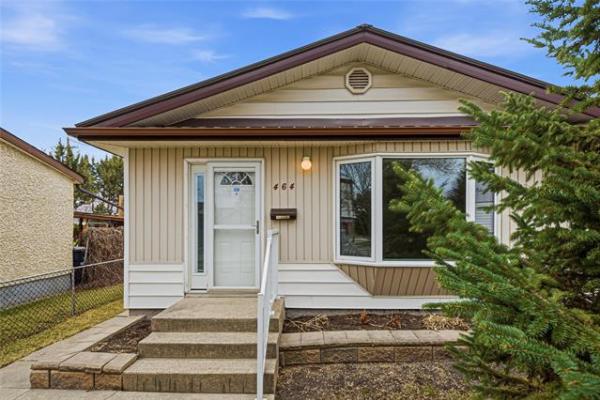 Home Photo - 464 Tissot Street