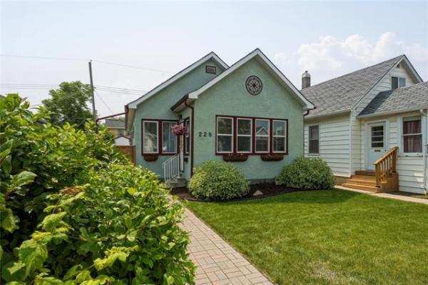 Home Photo - 228 Larsen Avenue