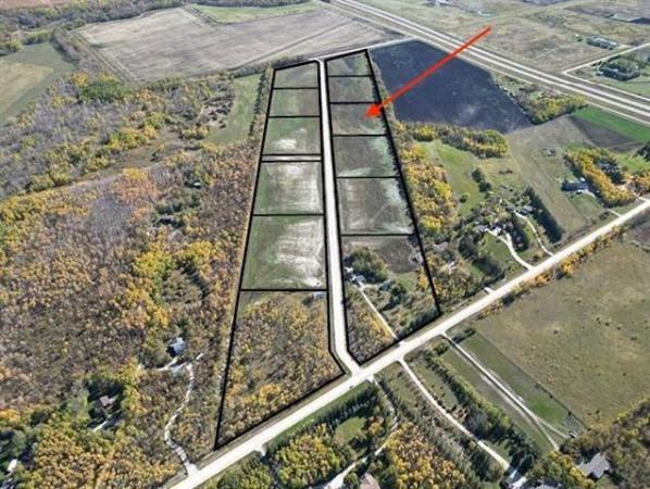 Home Photo - 21 McLennan Lane