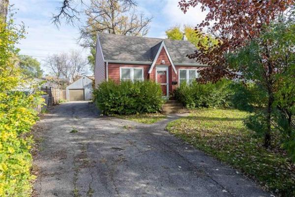 Home Photo - 19 St Elmo Road