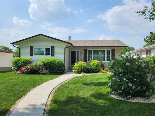 Home Photo - 19 Purdue Bay