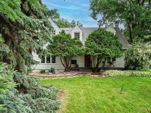 Home Photo - 119 Chataway Boulevard