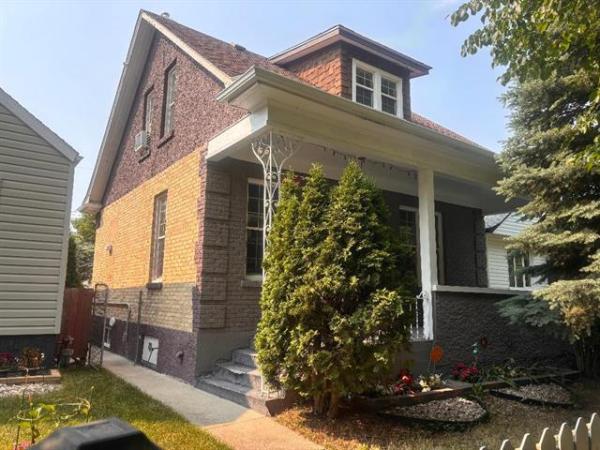 Home Photo - 432 Parr Street