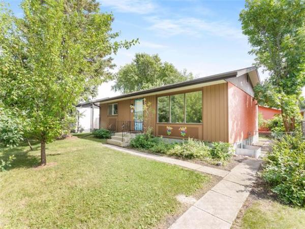 Home Photo - 174 Hazelwood Crescent