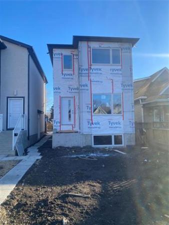 Home Photo - 49 Lansdowne Avenue