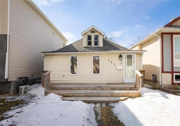 Home Photo - 164 Parkview Street