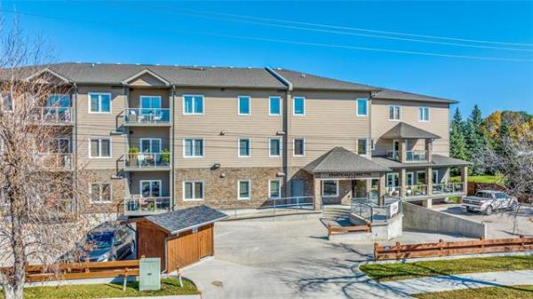 Home Photo - 206-1223 Dawson Road