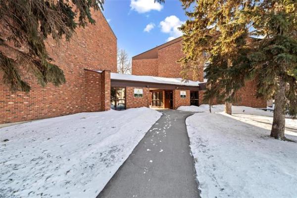 Home Photo - 1025-72 Quail Ridge Road