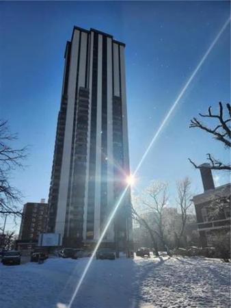 Home Photo - 1706-55 Nassau Street