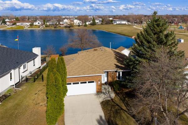 Home Photo - 209 Kildonan Meadow Drive