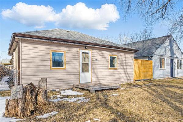 Home Photo - 1897 Bannatyne Avenue