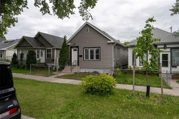 Home Photo - 329 Victoria Avenue