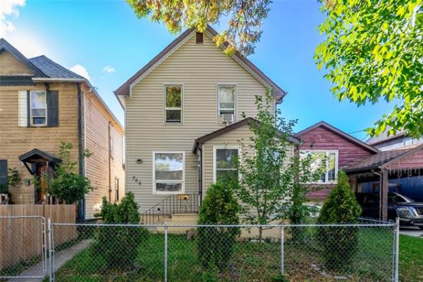 Home Photo - 700 Simcoe Street