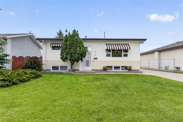 Home Photo - 30 Vincent Massey Boulevard