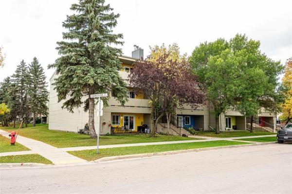 Home Photo - 12-1525 Chancellor Drive