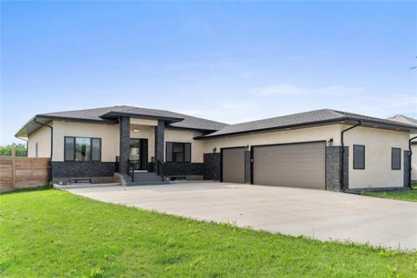 Home Photo - 4 DISCOVERY Cove