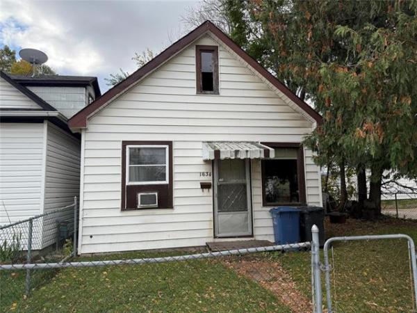 Home Photo - 1634 Ross Avenue